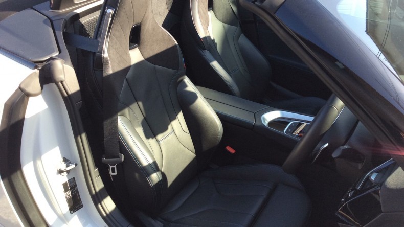 内装前方シート