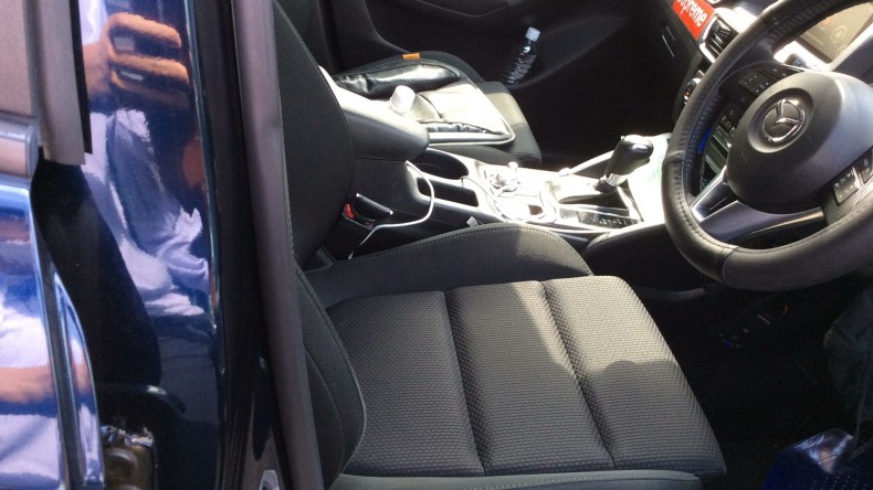 内装前方シート