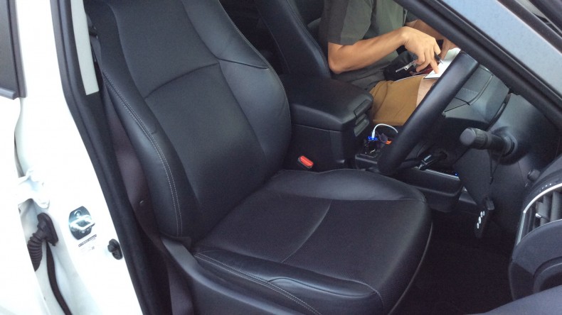 内装前方シート