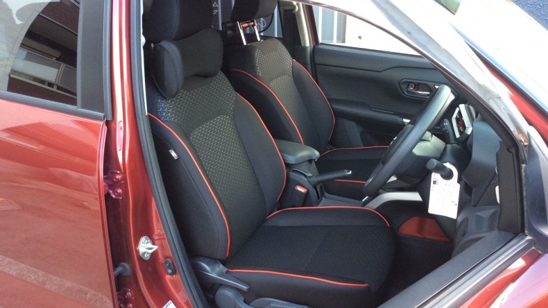 内装前方シート