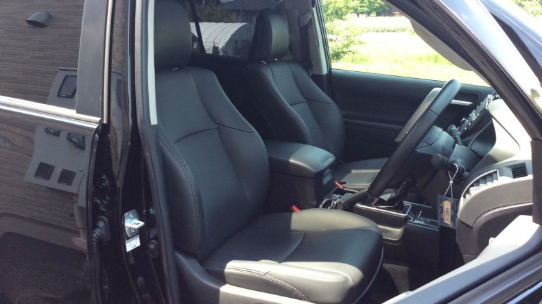 内装前方シート