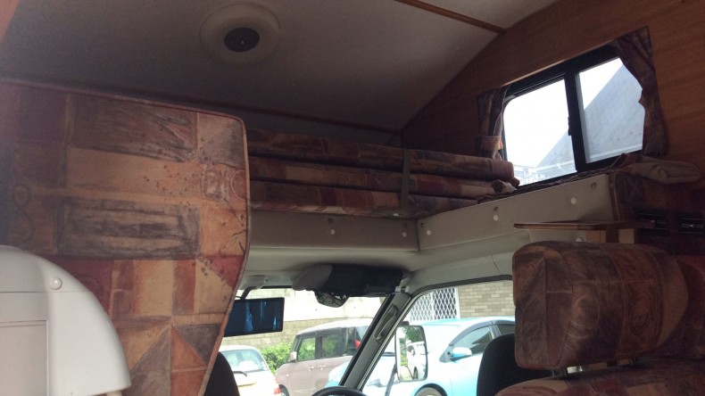 内装後方シート