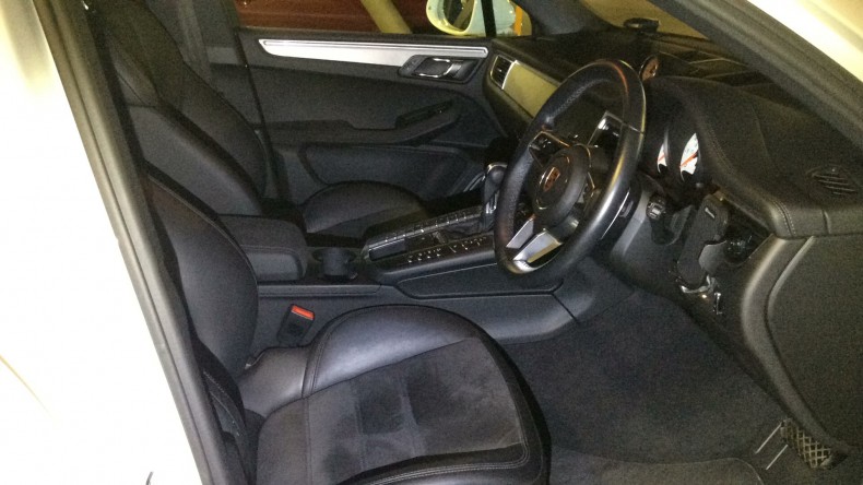 内装前方シート