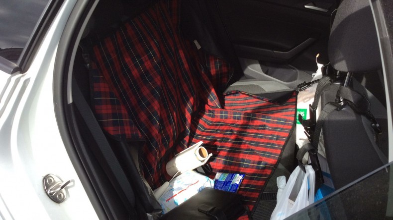 内装後方シート