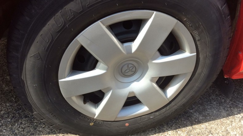 タイヤホイール前