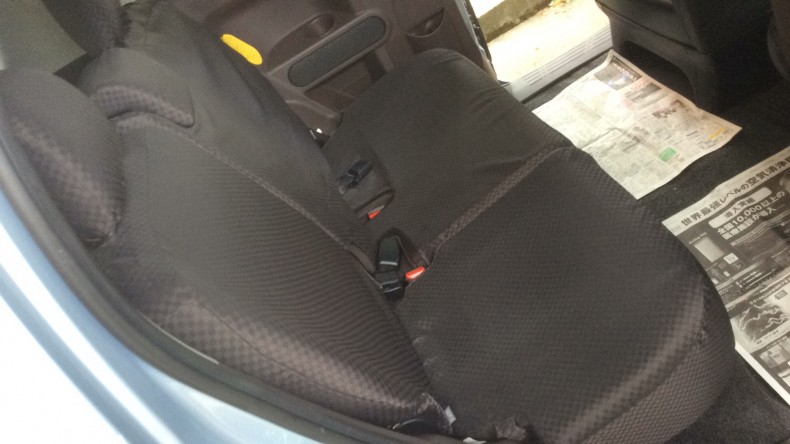 内装後方シート