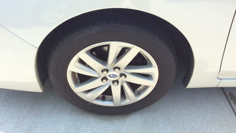 タイヤホイール前