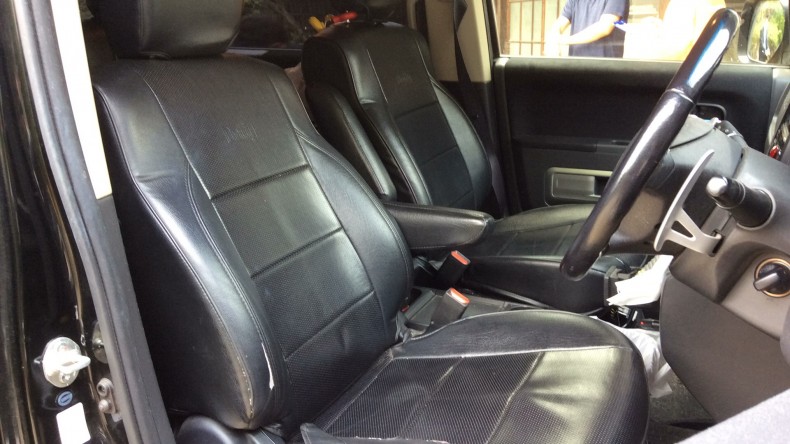 内装前方シート