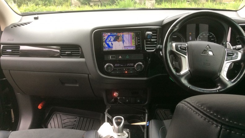 内装インパネ全体