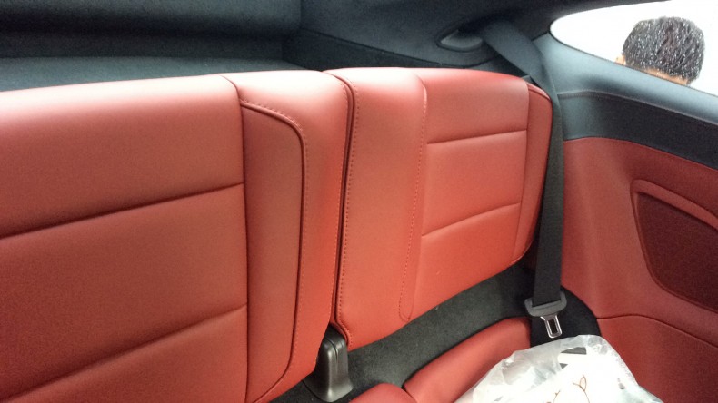 内装後方シート