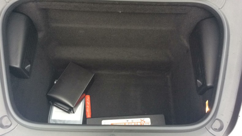内装トランク