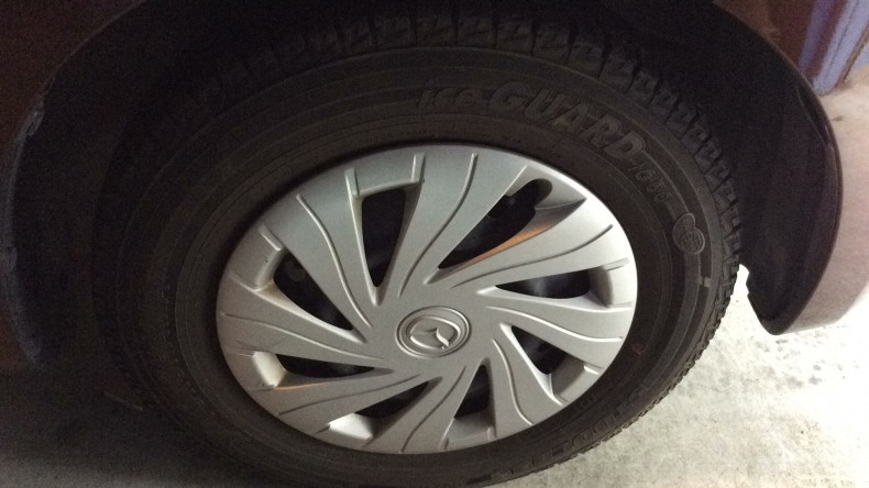 タイヤホイール前