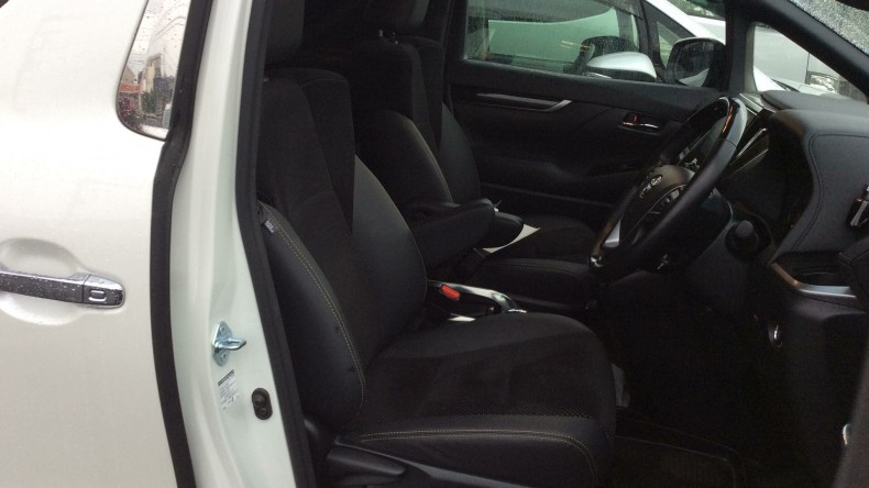 内装前方シート