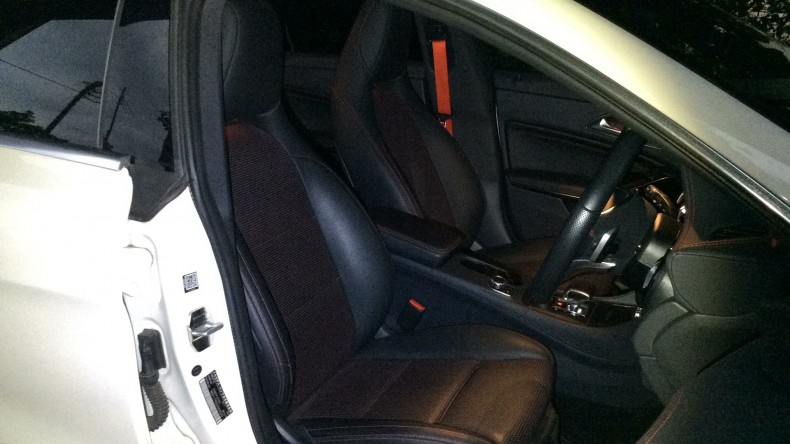 内装前方シート