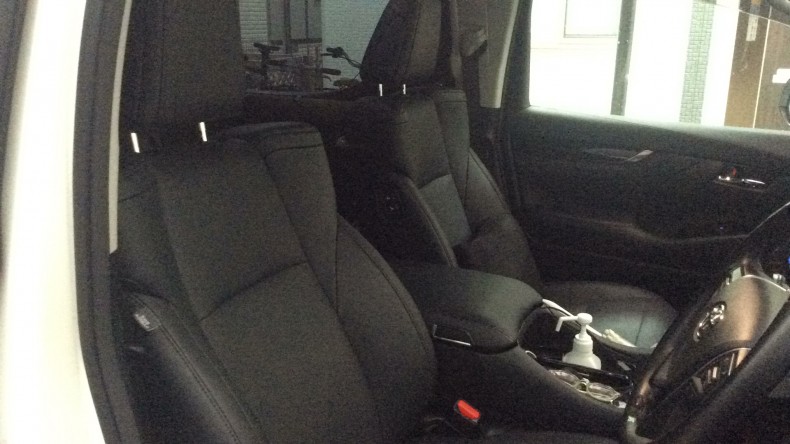 内装前方シート