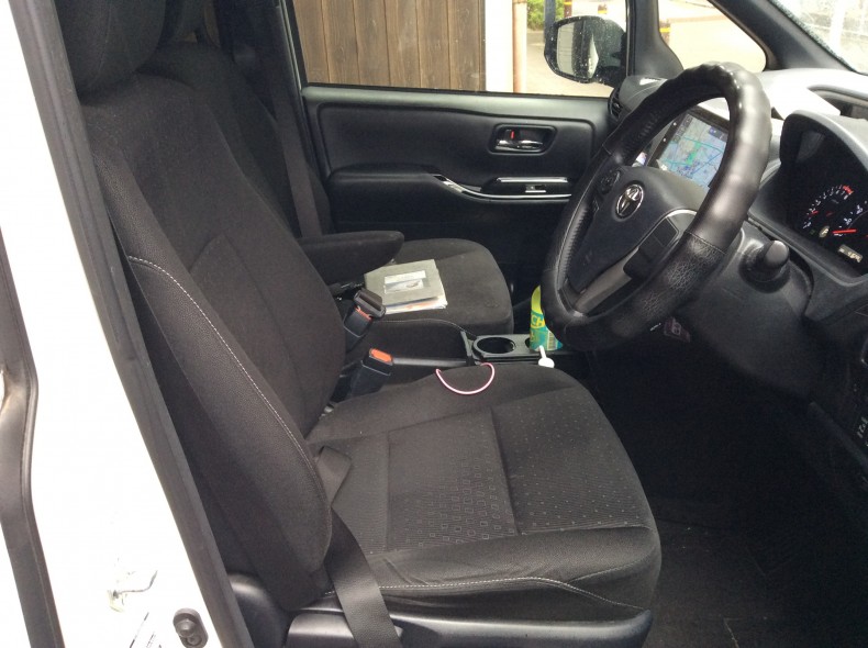 内装前方シート