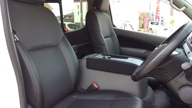 内装前方シート