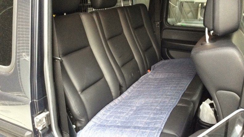内装後方シート