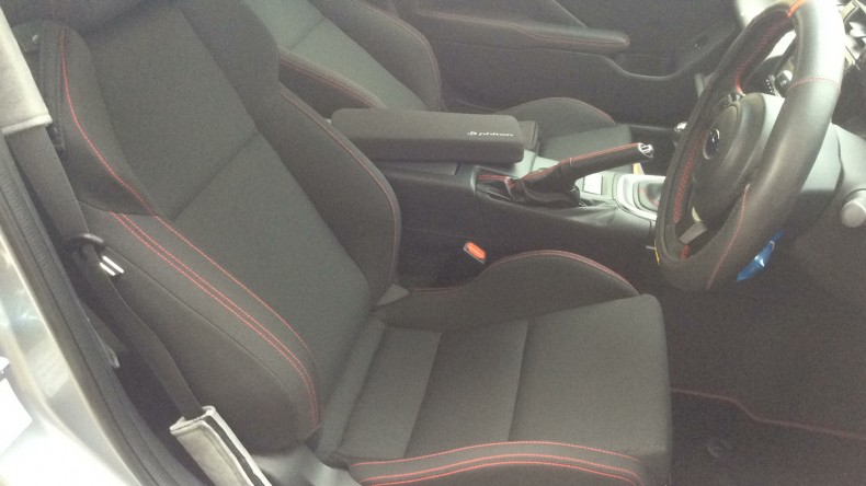 内装前方シート