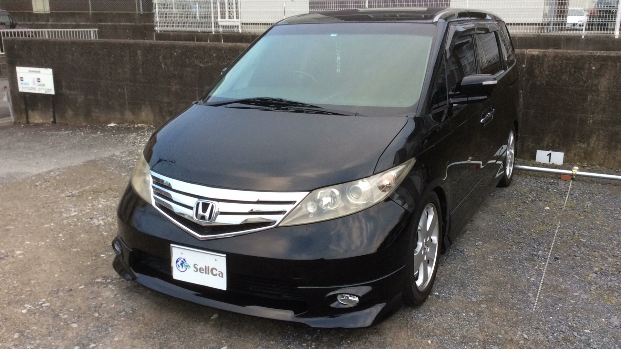 ホンダ　エリシオンの車種サムネイル画像