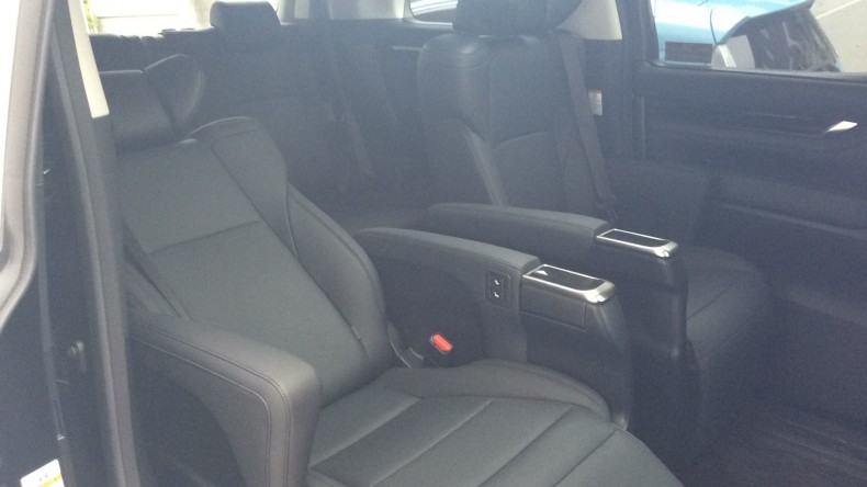 内装後方シート