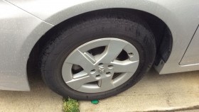 タイヤホイール前