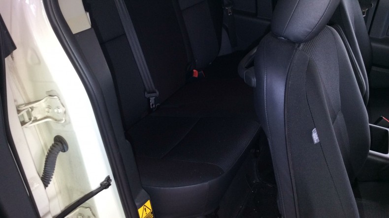 内装後方シート