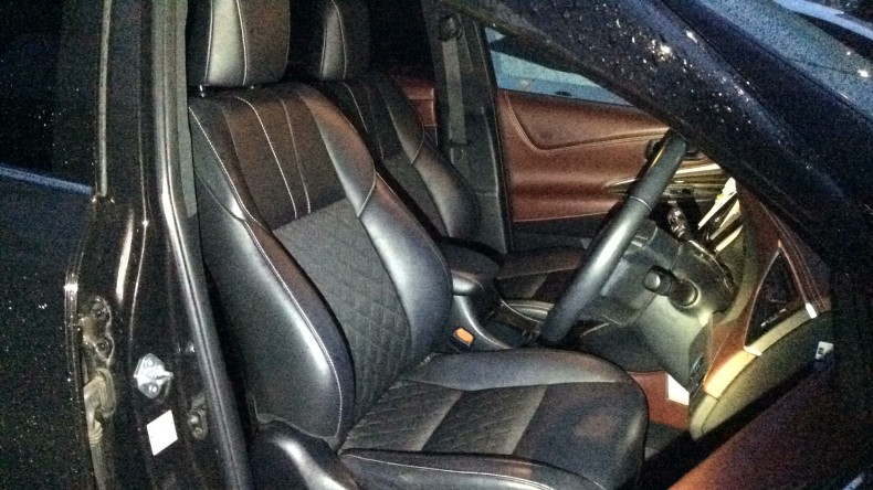 内装前方シート