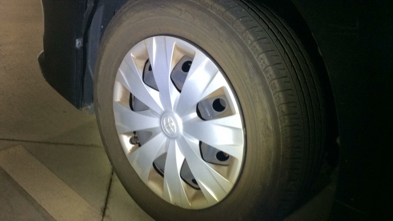 タイヤホイール前