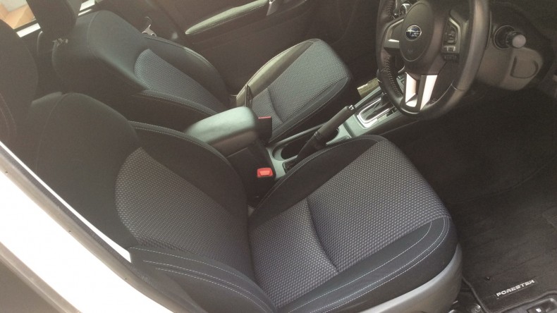 内装前方シート