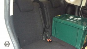 内装後方シート