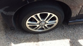 タイヤホイール前