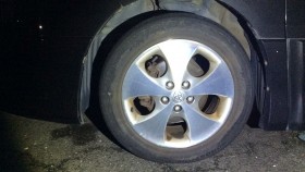 タイヤホイール前
