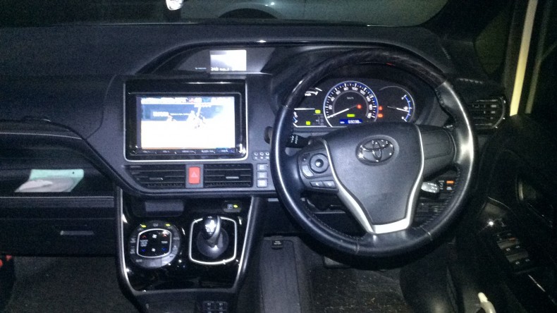 内装インパネ全体