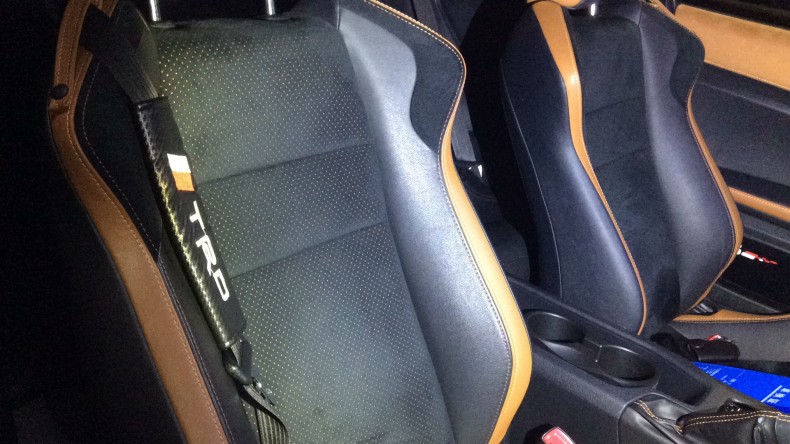 内装前方シート