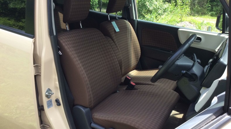 内装前方シート