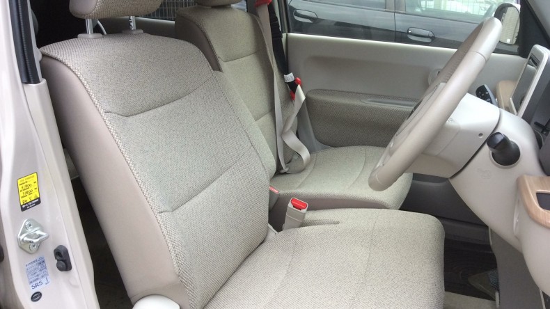 内装前方シート