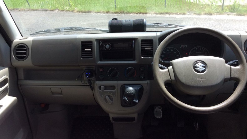 内装インパネ全体