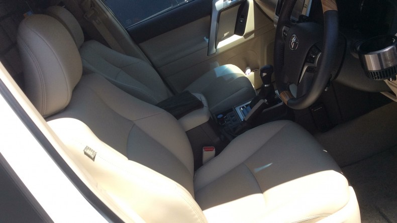 内装前方シート