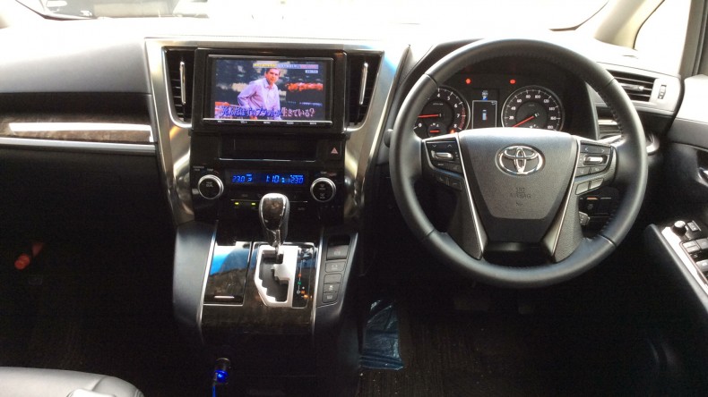 内装インパネ全体