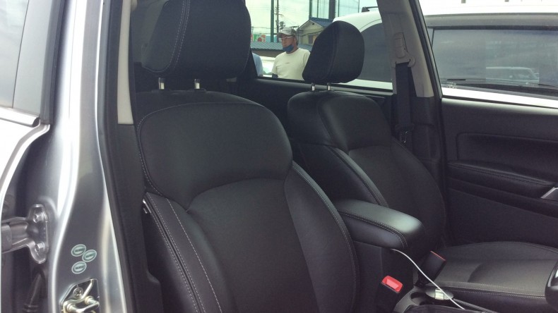 内装前方シート