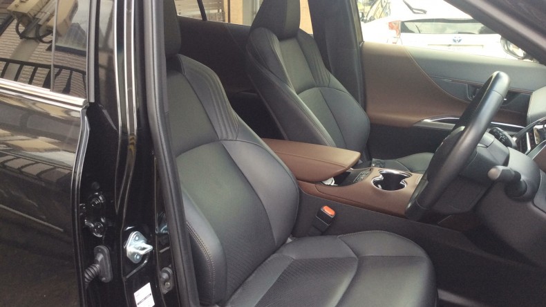 内装前方シート