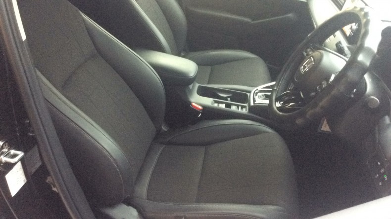 内装前方シート