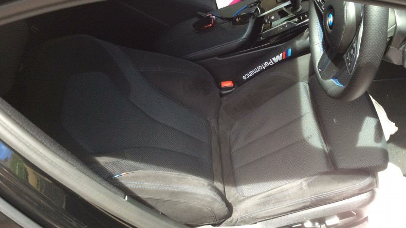 内装前方シート