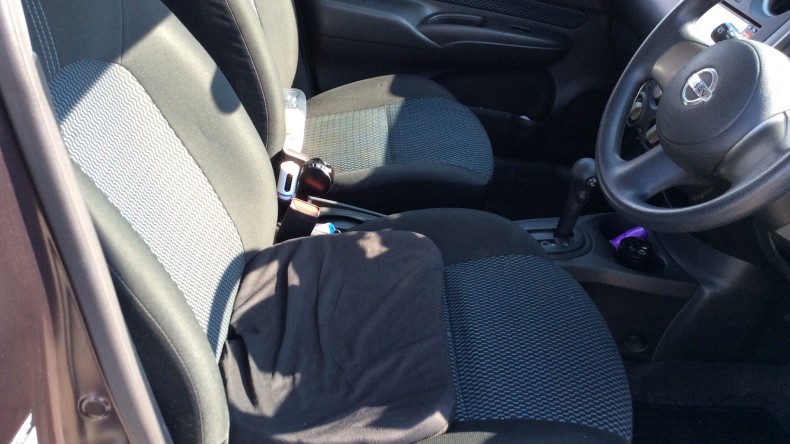 内装前方シート