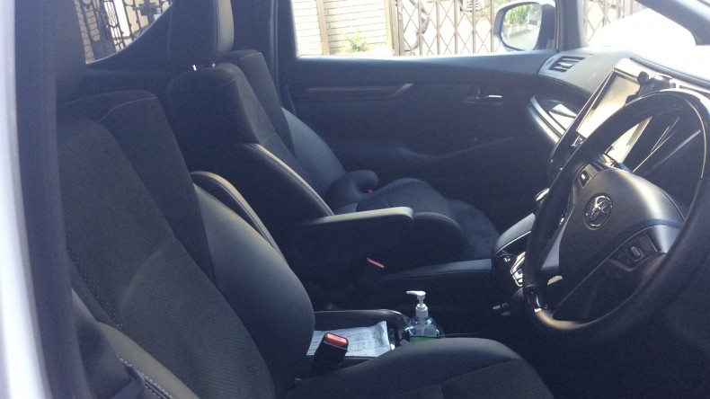 内装前方シート