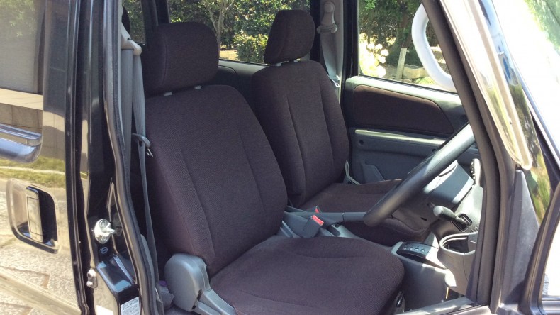 内装前方シート