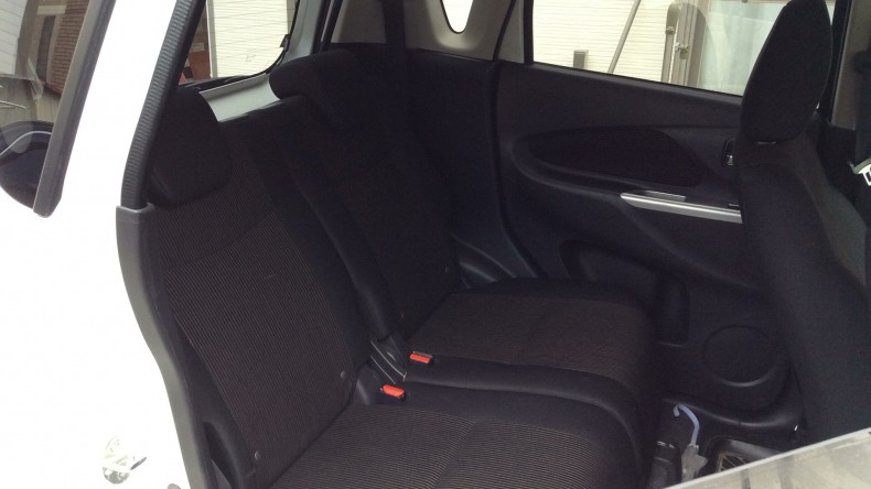 内装後方シート