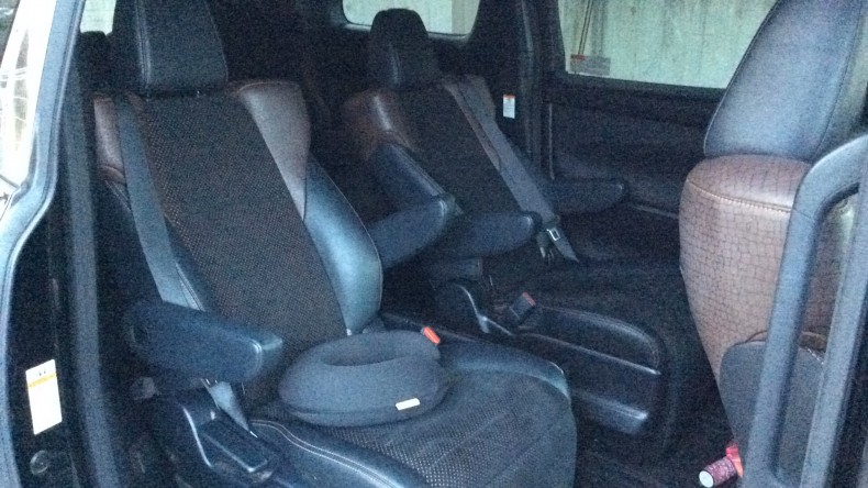 内装後方シート