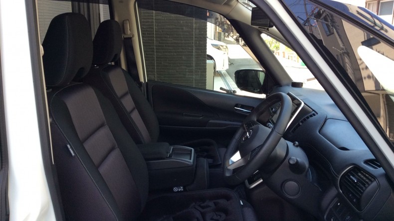 内装前方シート